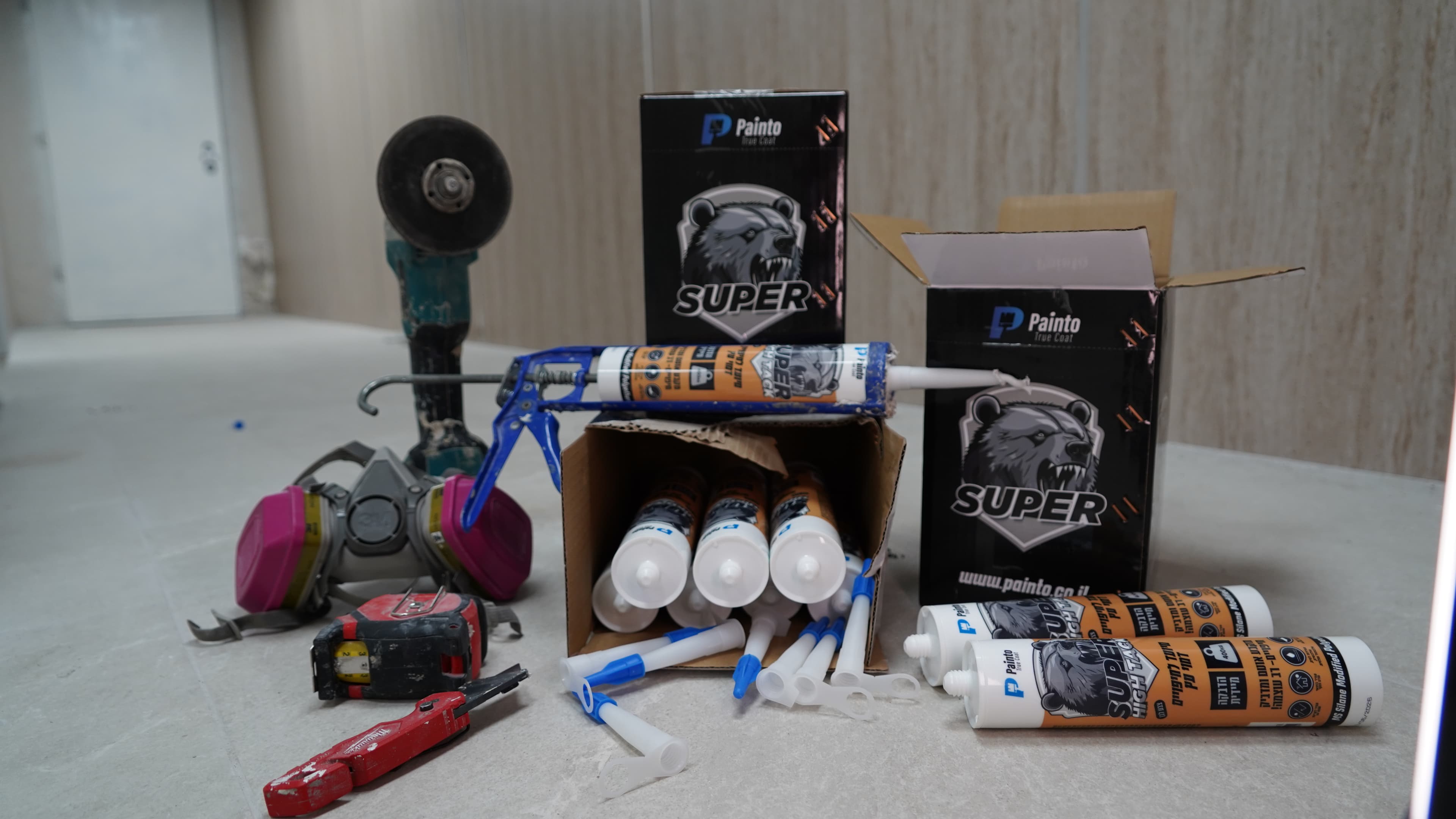 On-site Work - Technicians at work with Painto adhesives